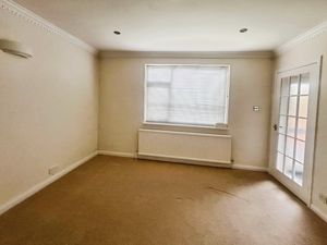 Lounge- click for photo gallery